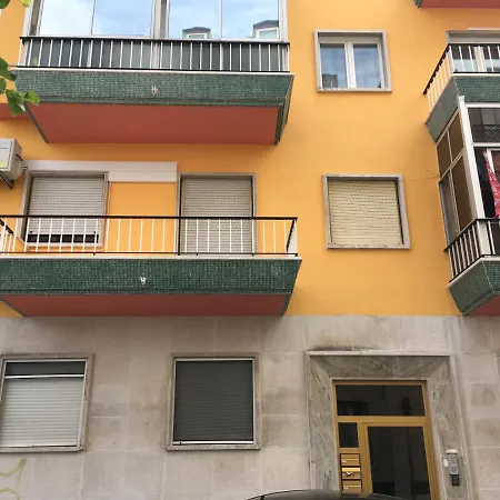 Mouraria House And Quiet With A Balcony Daire