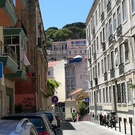 Mouraria House And Quiet With A Balcony *