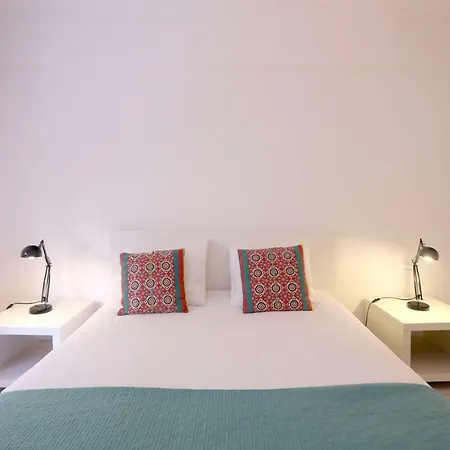 Mouraria House And Quiet With A Balcony Apartament *